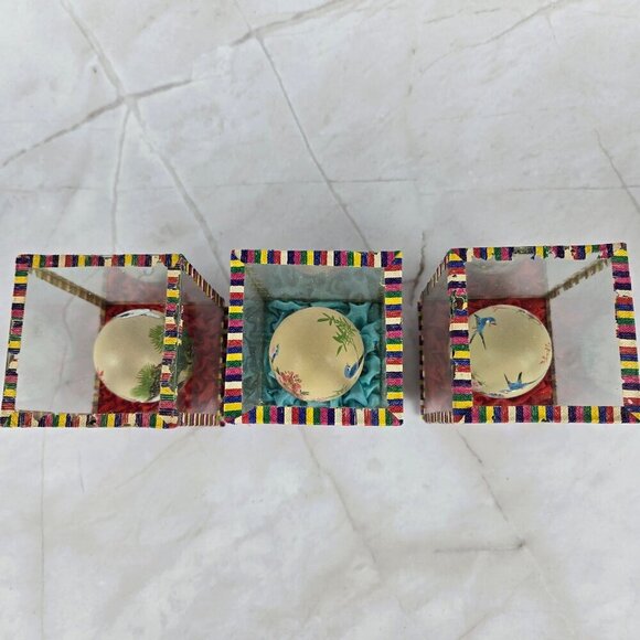 Set of 3 Handpainted Eggs in Individual Boxes Asian Design Hand Painted Vintage - Picture 14 of 16